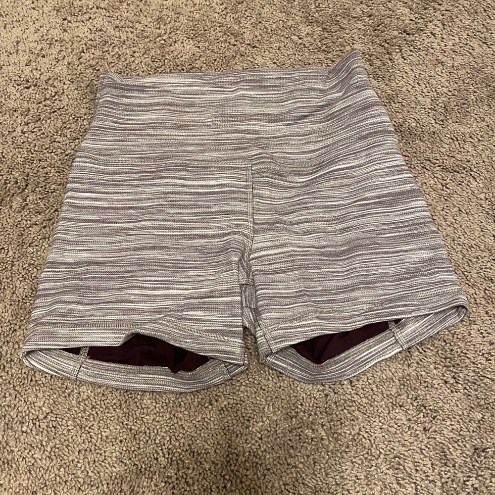Lululemon High rise Align shorts size 6 (short)